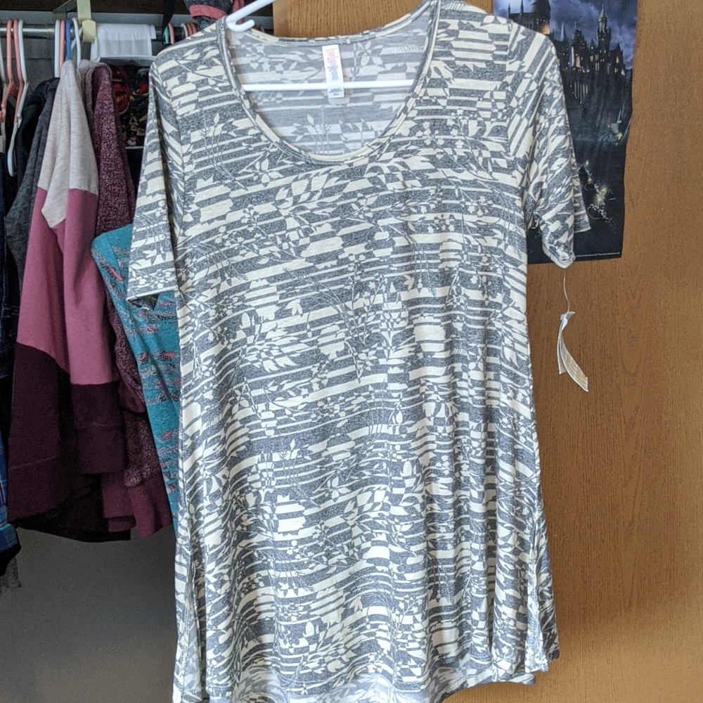 NWT Lularoe perfect T size XXS